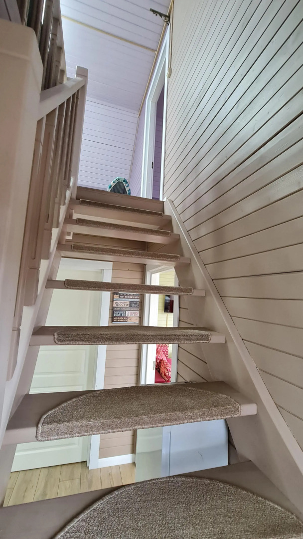 Частный Дом с Красным Залом