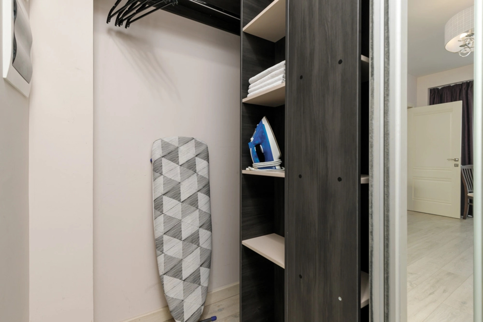 Апартаменты GeoApart Цветочная 30 8