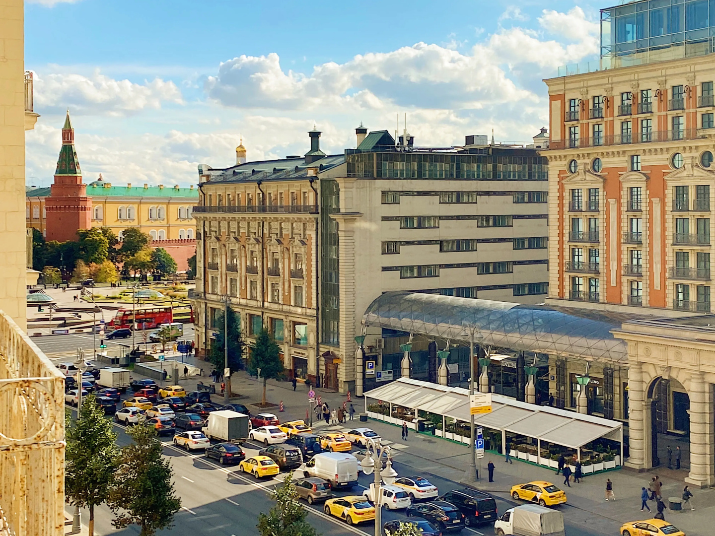 Апартаменты большие у Кремля с видом на Тверскую