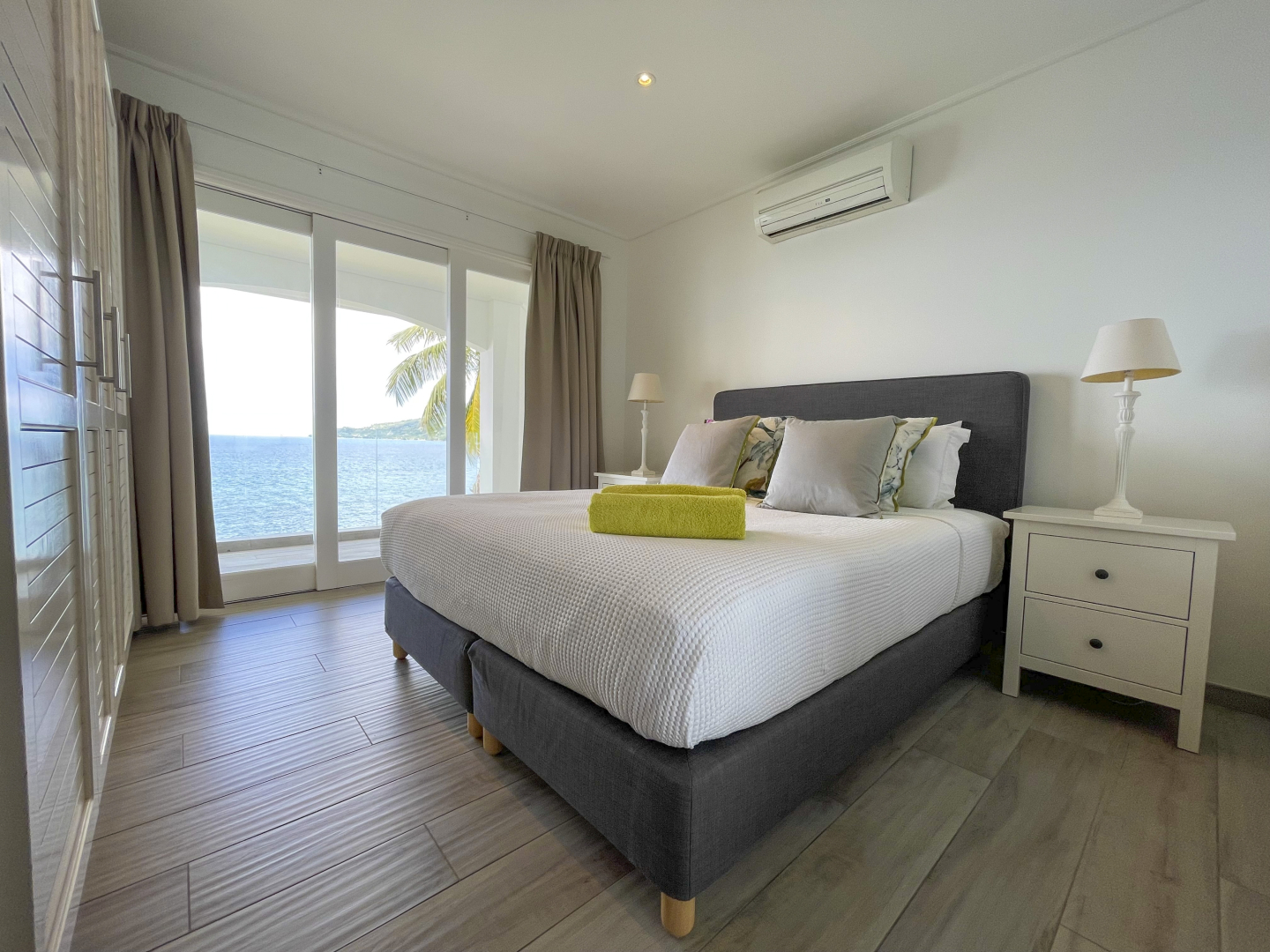 Вилла VallonEnd Beach Front