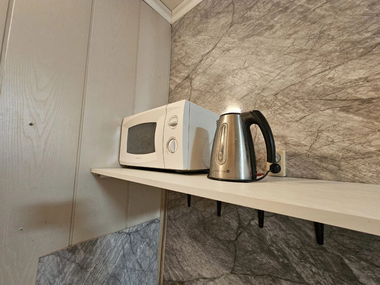 Апартаменты L.V.Hotels на Демонстрации 1