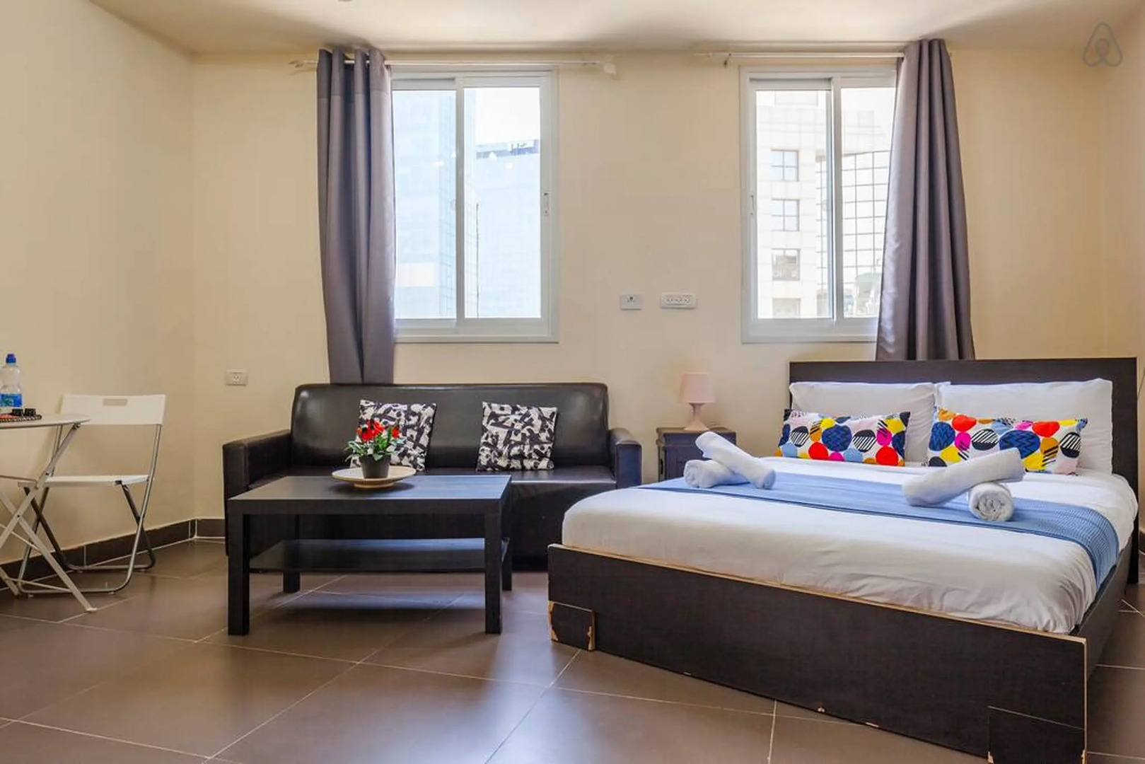 NHE Rothschild Apartments