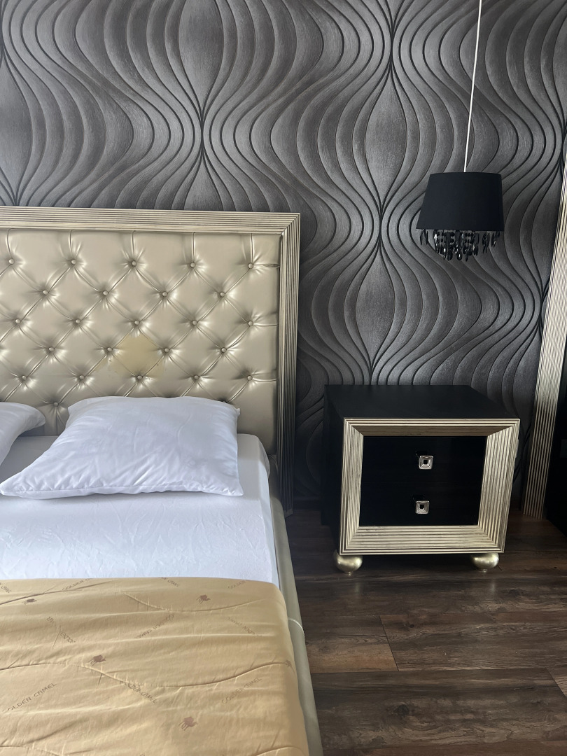 Квартира Трехкомнатная у Набережной Грина