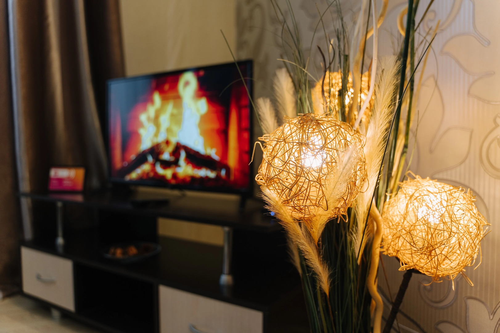 Апартаменты 9 ночей с видом на речку на Коммунальной 1