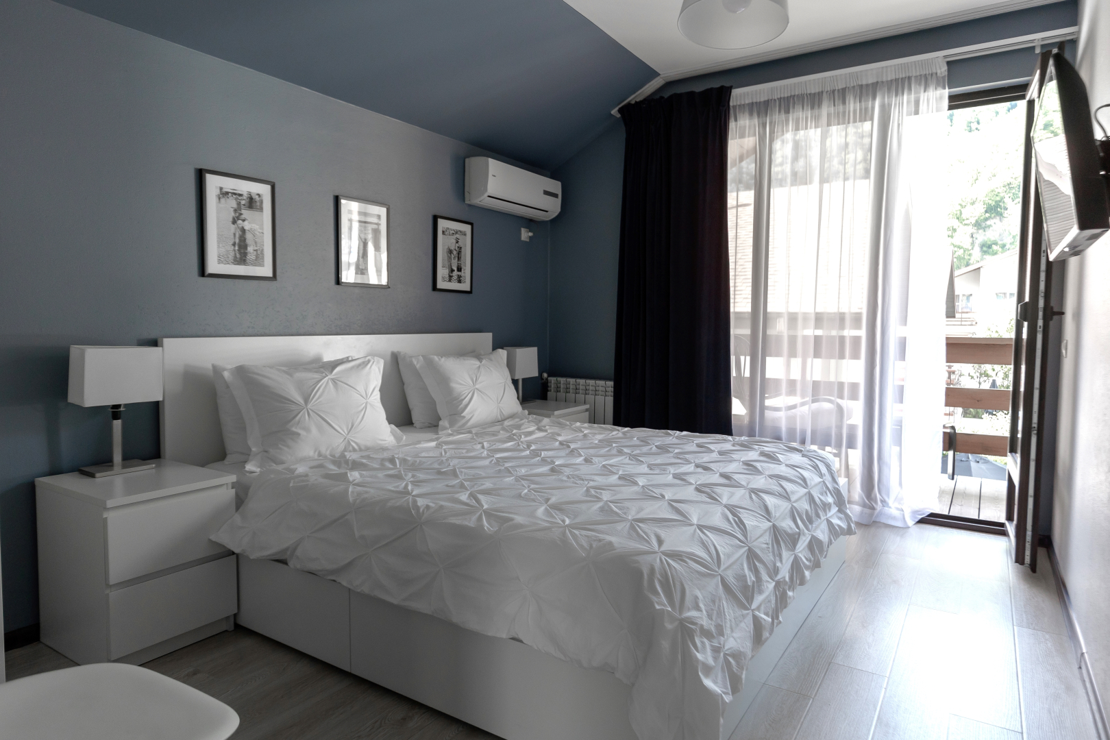 Частный Дом напротив казино с личной парковкой