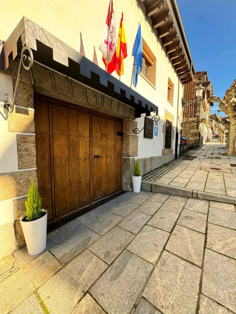 Hospedium Hotel La Fuente