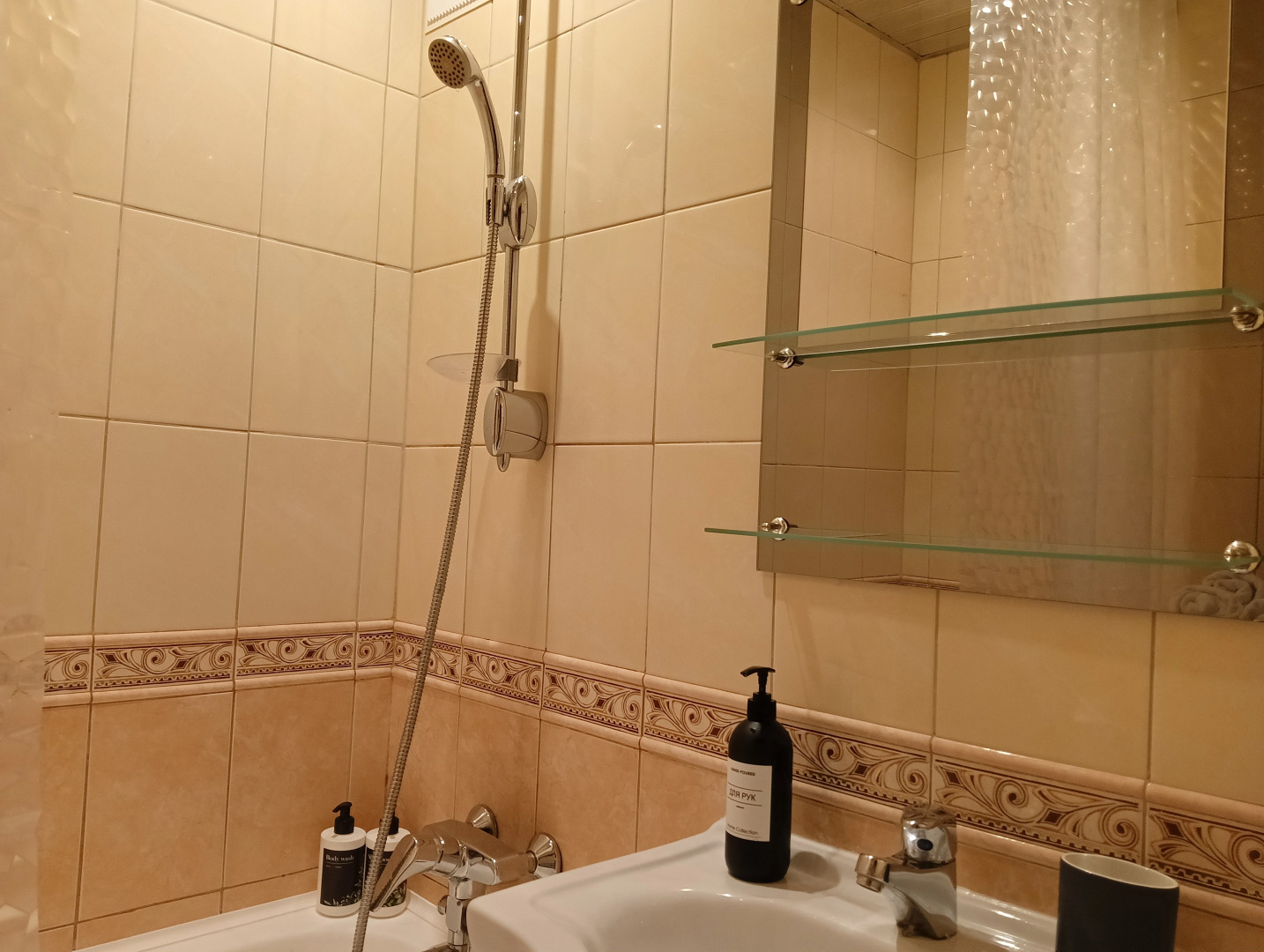 Квартира Ваш Рантье на Кольском 19 близ Долина Уюта