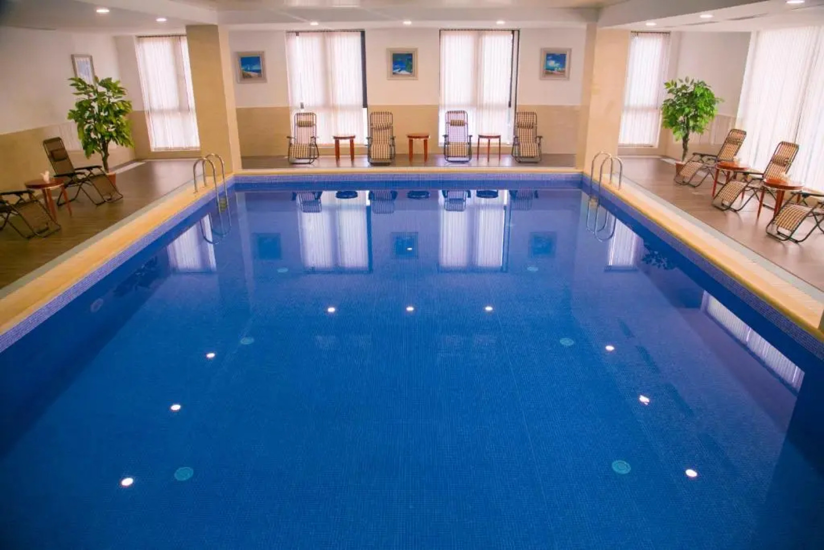 Отель Shera Inn