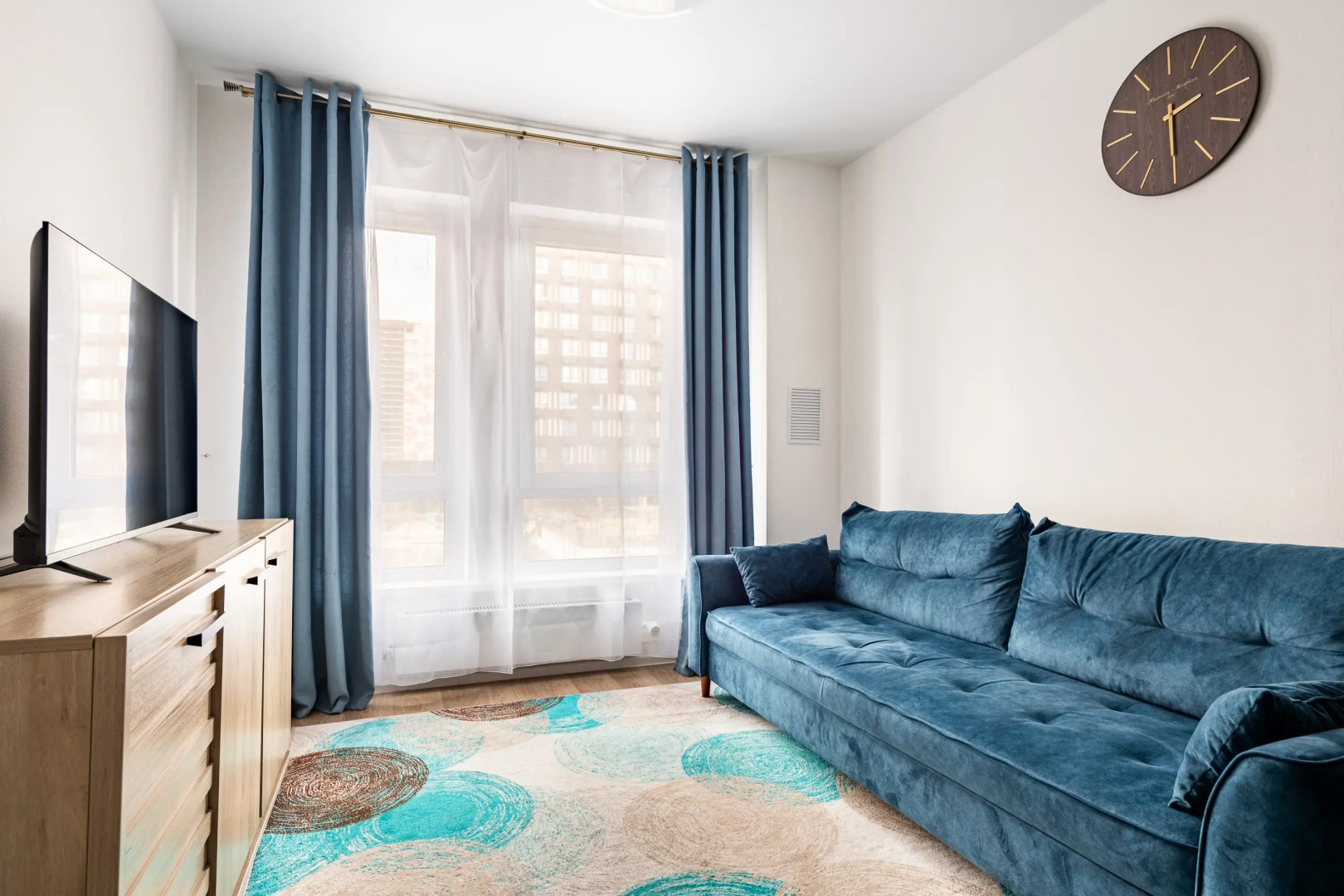 Квартира Большая Белая Кингсайз