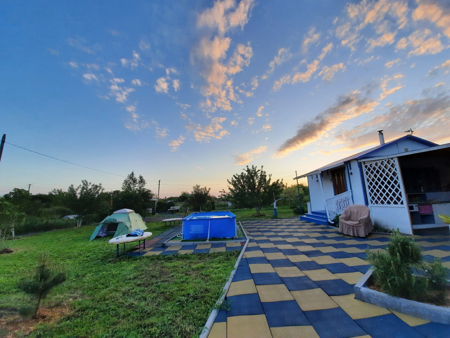 Глэмпинг В поле