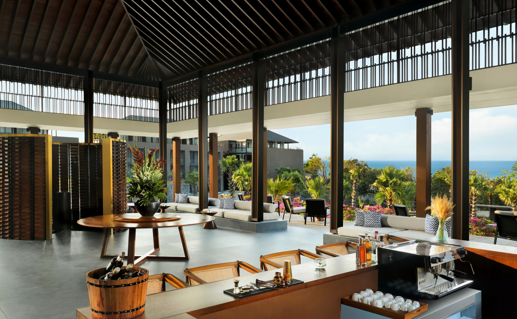 Отель Radisson Blu Bali Uluwatu