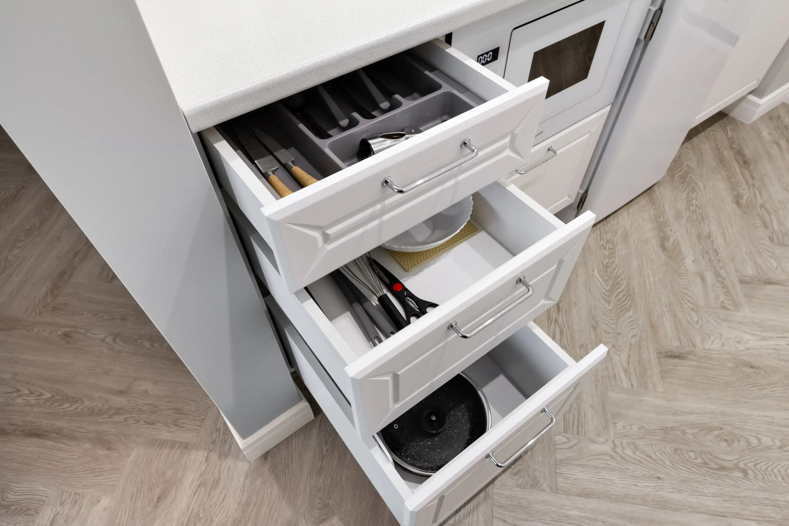 Квартира дизайнерская Andora-apart на Красном проспекте на 23 эт