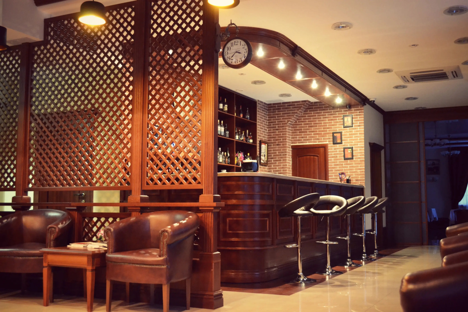 Отель Меридиан