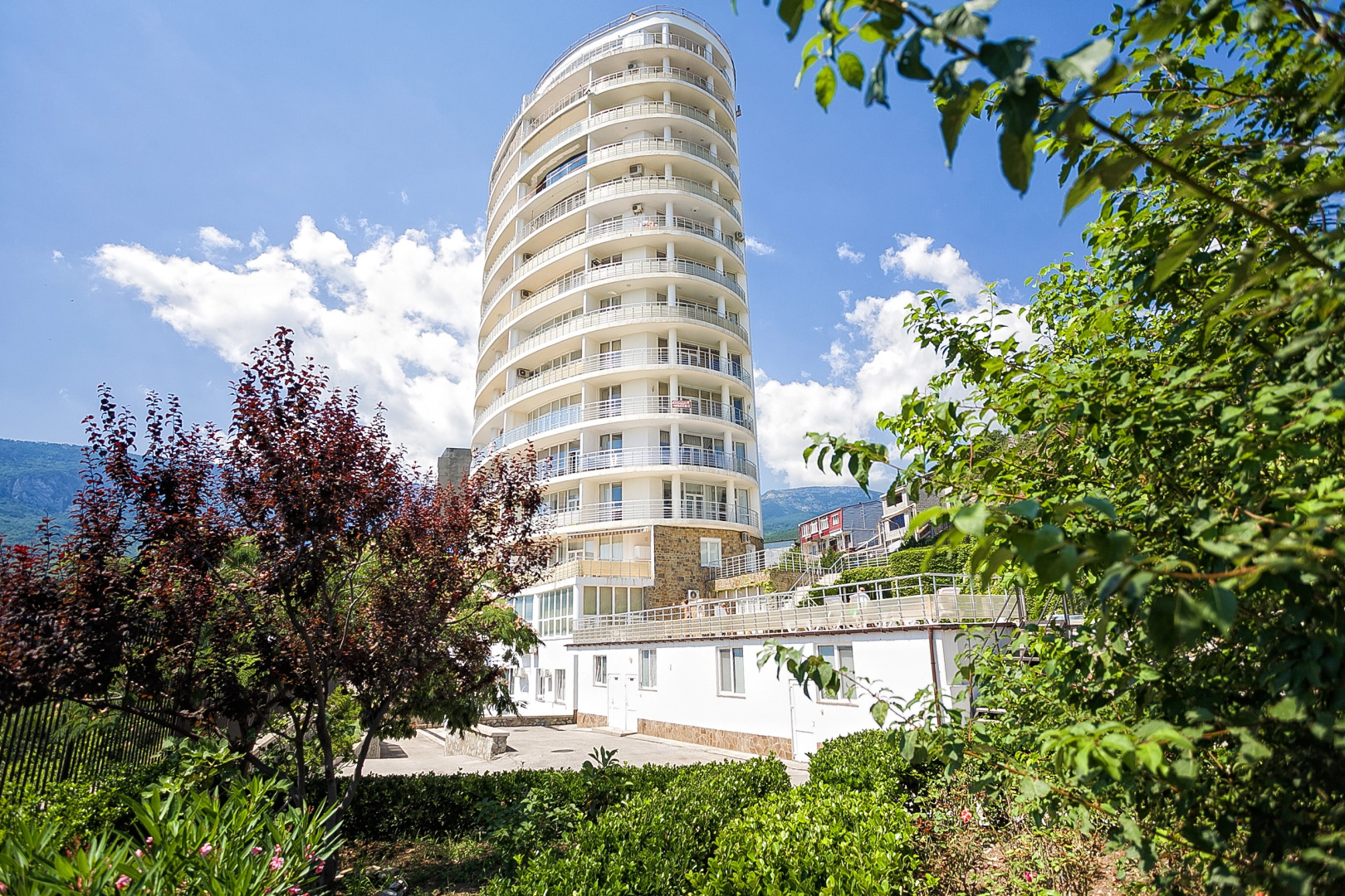 Гостевой Дом Белый Дом в Гурзуфе на Строителей