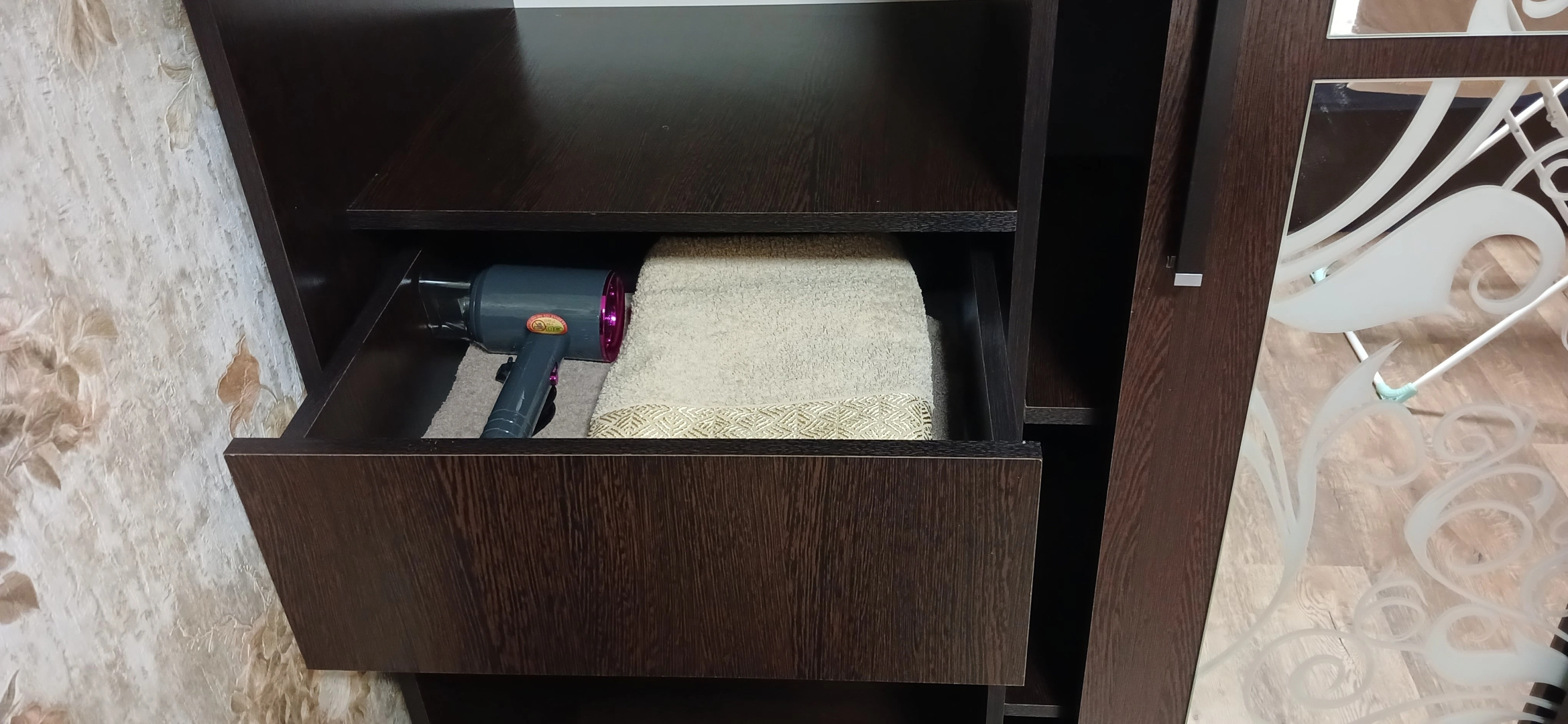 Апартаменты Квартира уютная с спорт площадкой во дворе