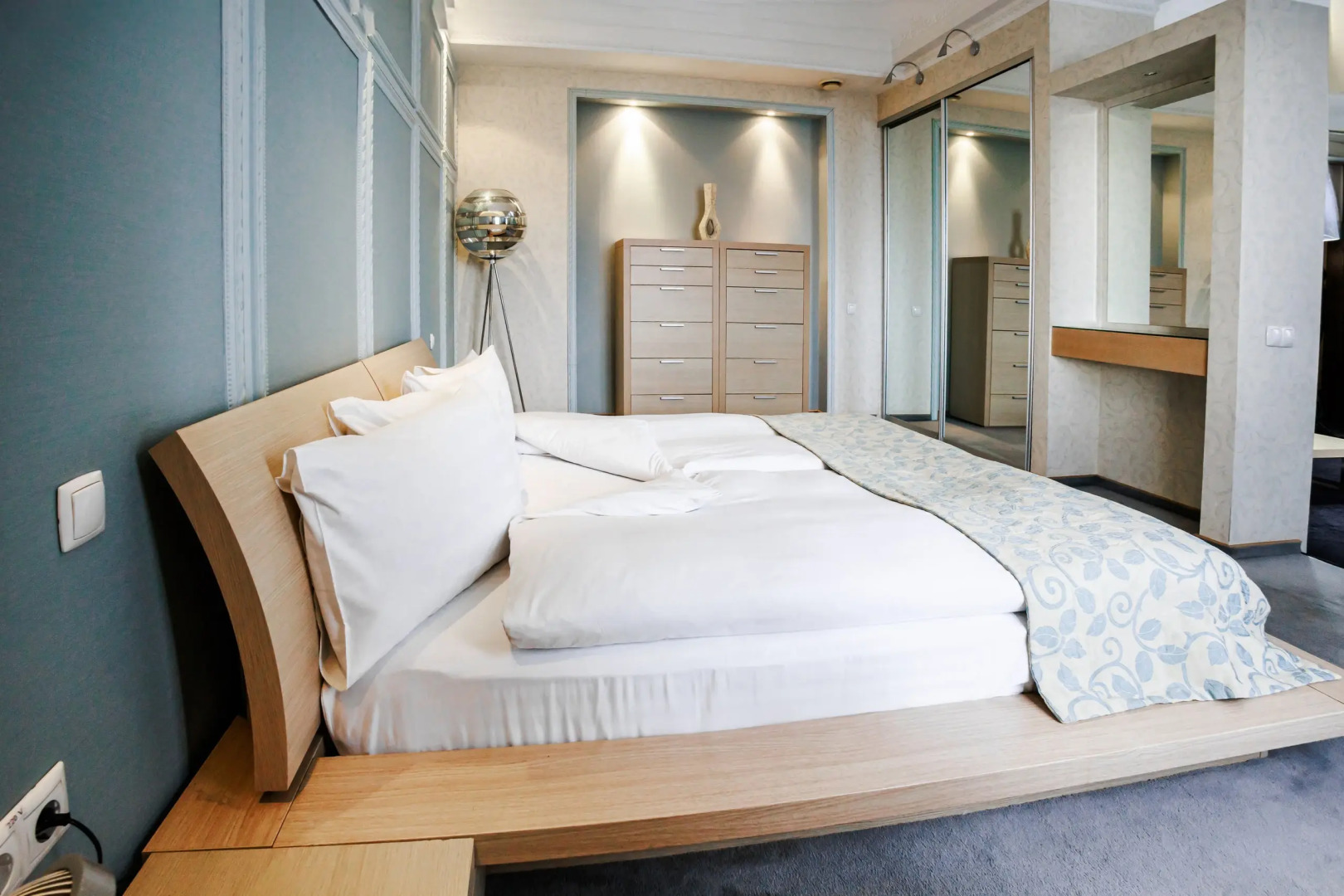 Отель Премьер