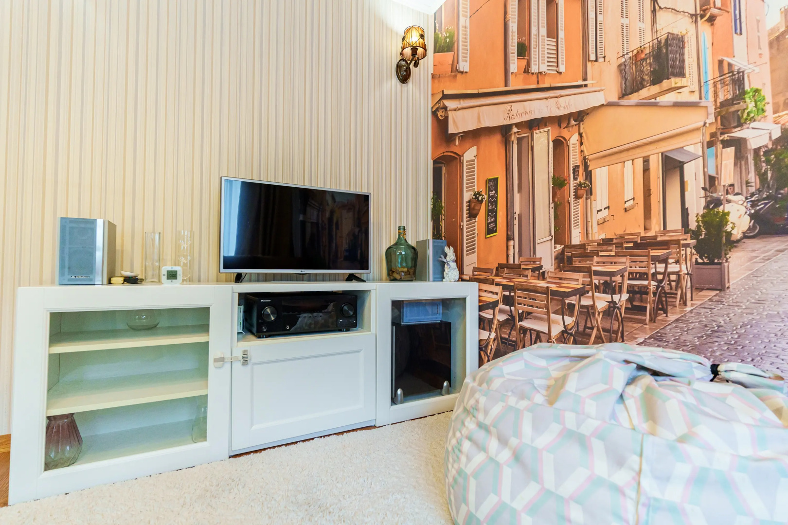 Апартаменты рядом с морем в центре Новороссийска от LetoApart