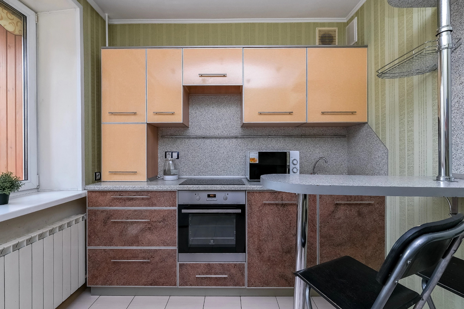 Апартаменты Титова 198/1