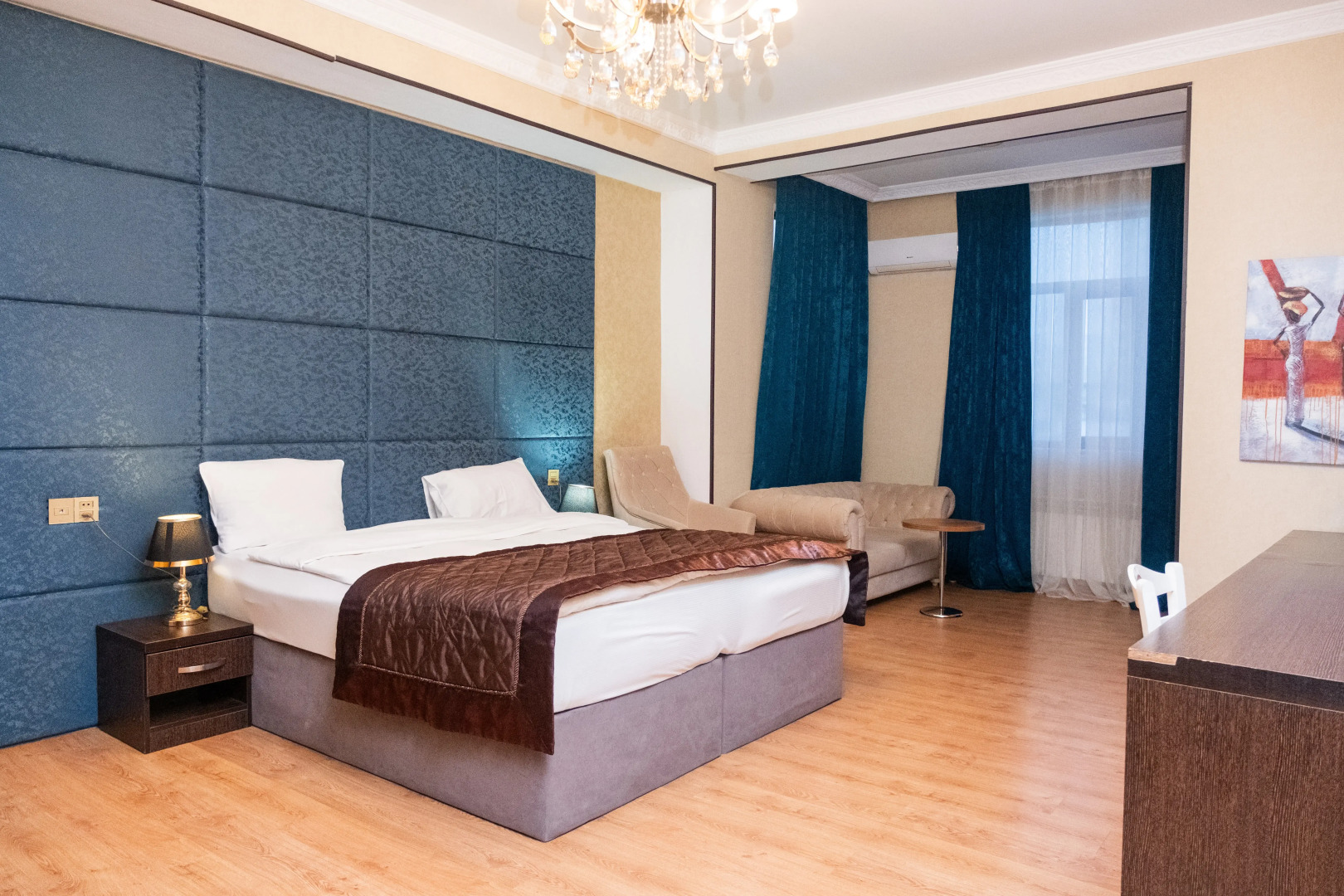 Отель Grand Mirror