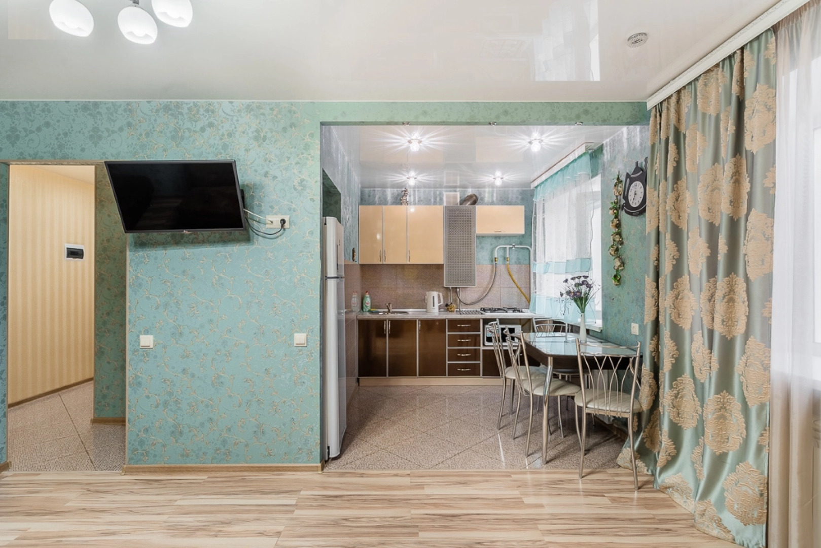 Апартаменты На-Сутки на Пирогова 11