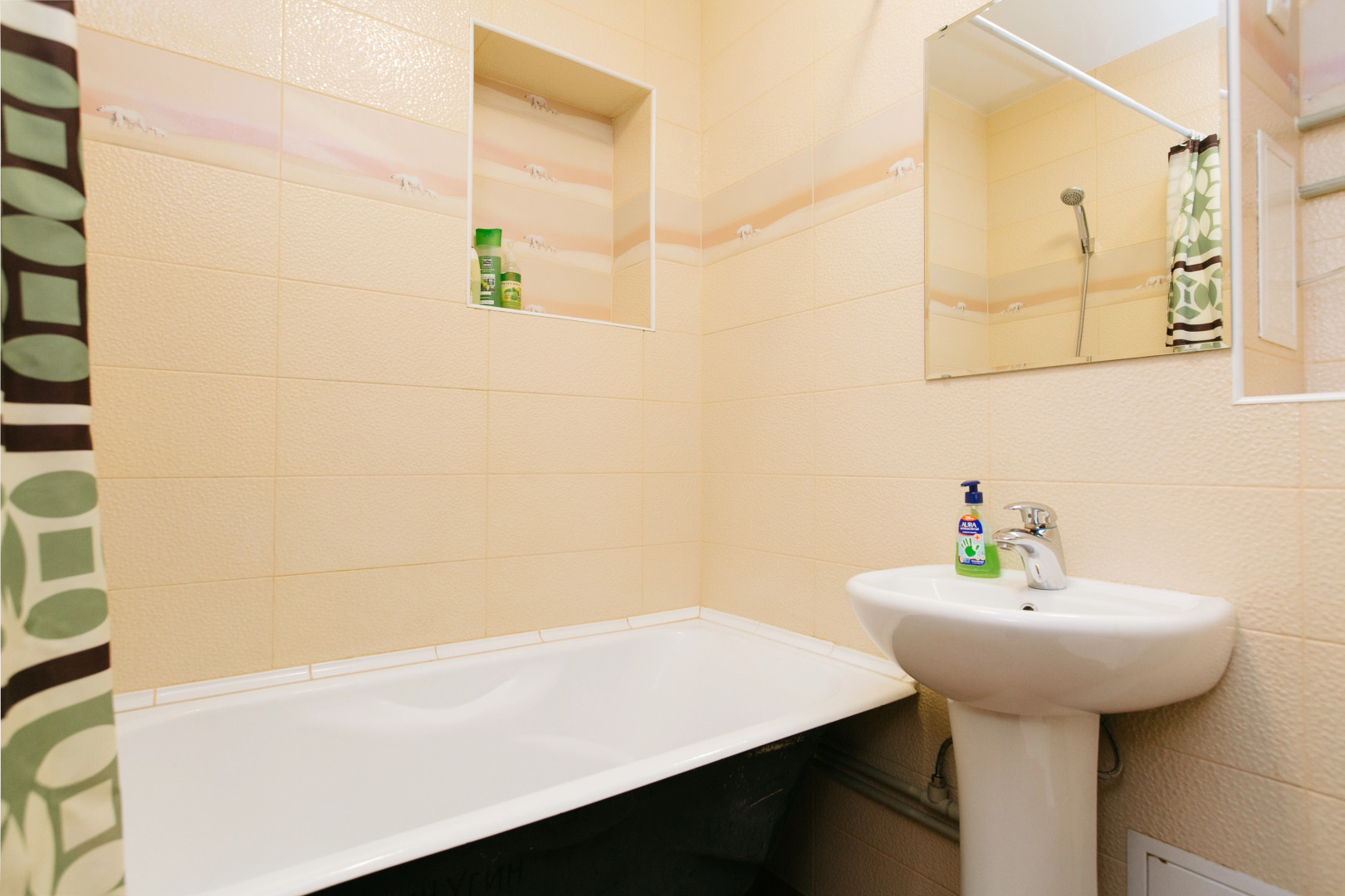 Апартаменты Однокомнатные на Семьи Шамшиных 90/5