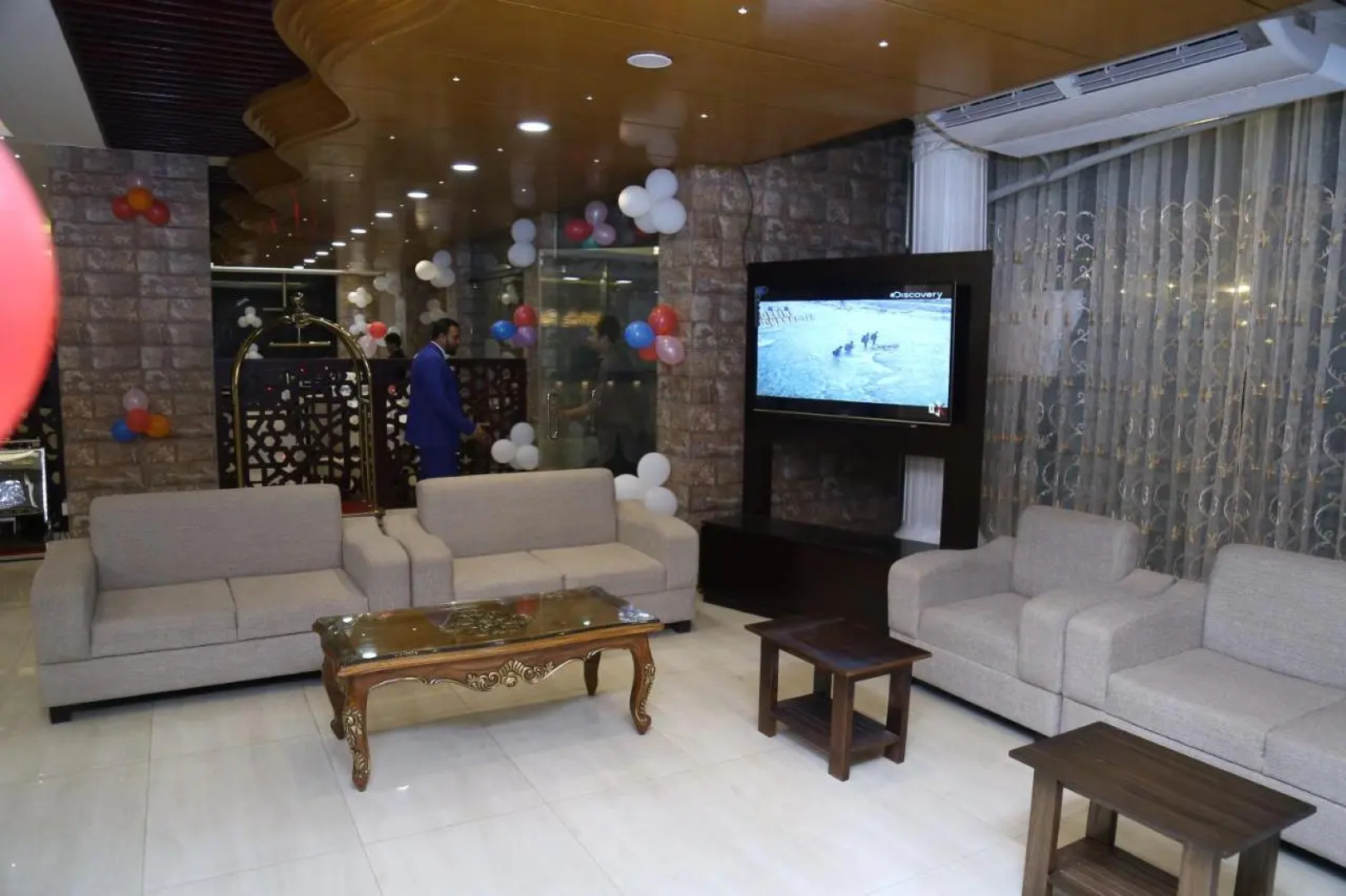 Отель White Palace