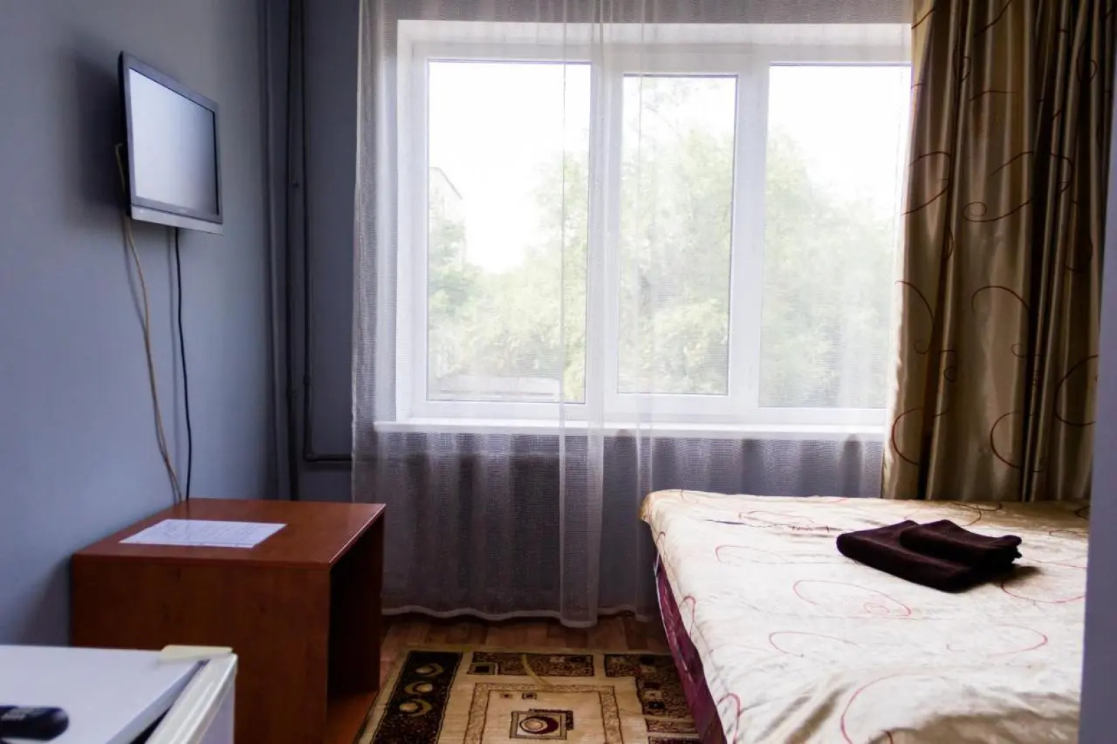 Отель Тахар