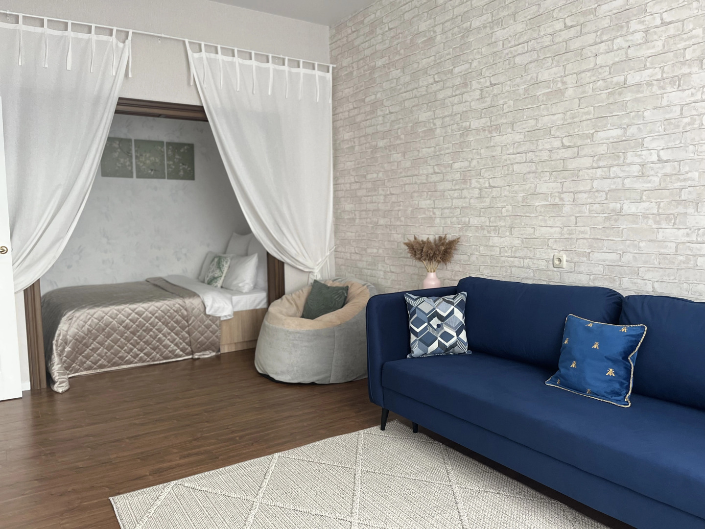 Квартира у Вокзала исторический центр Wonderapart