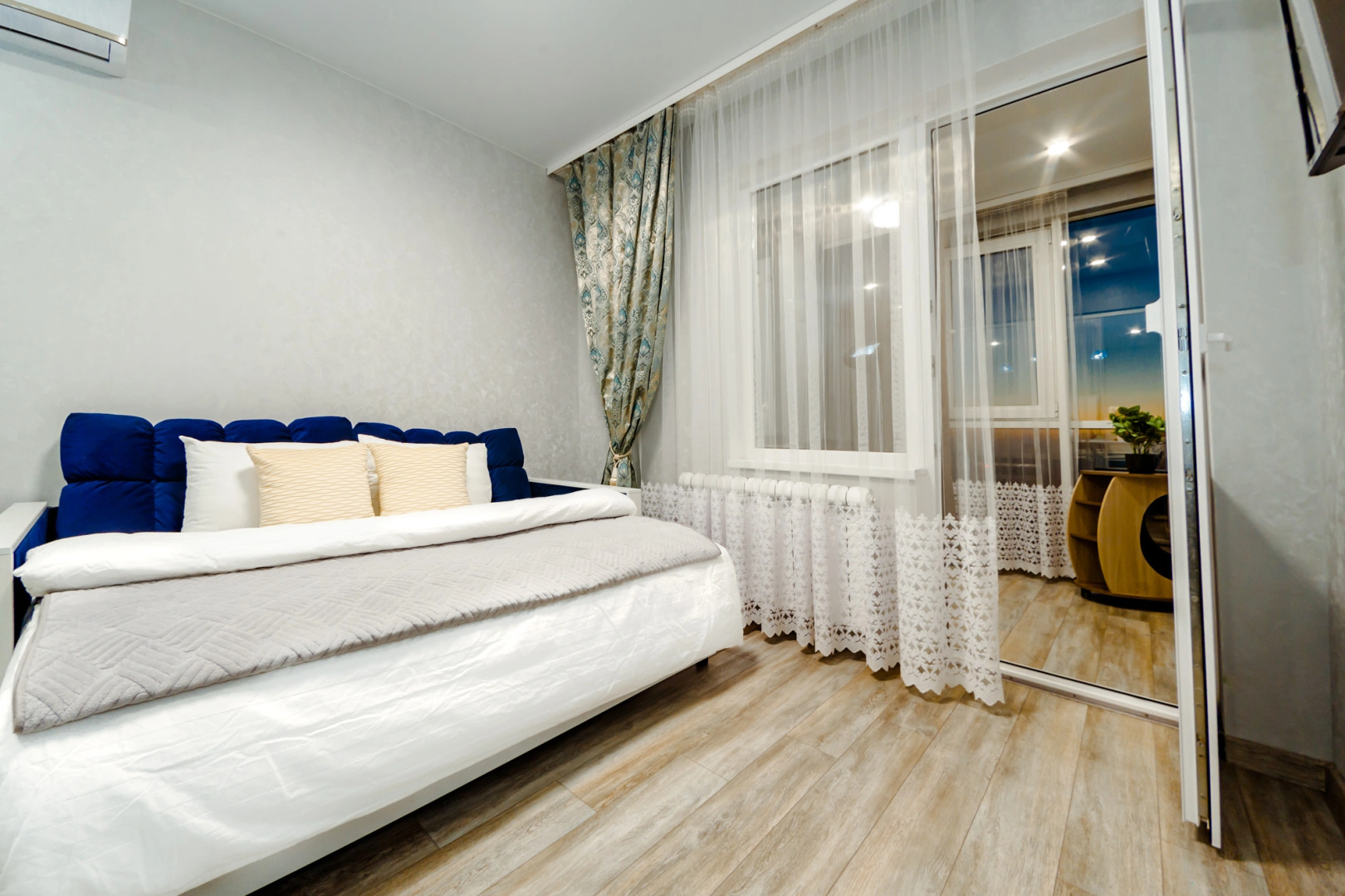 Апартаменты Крепостная 51к1