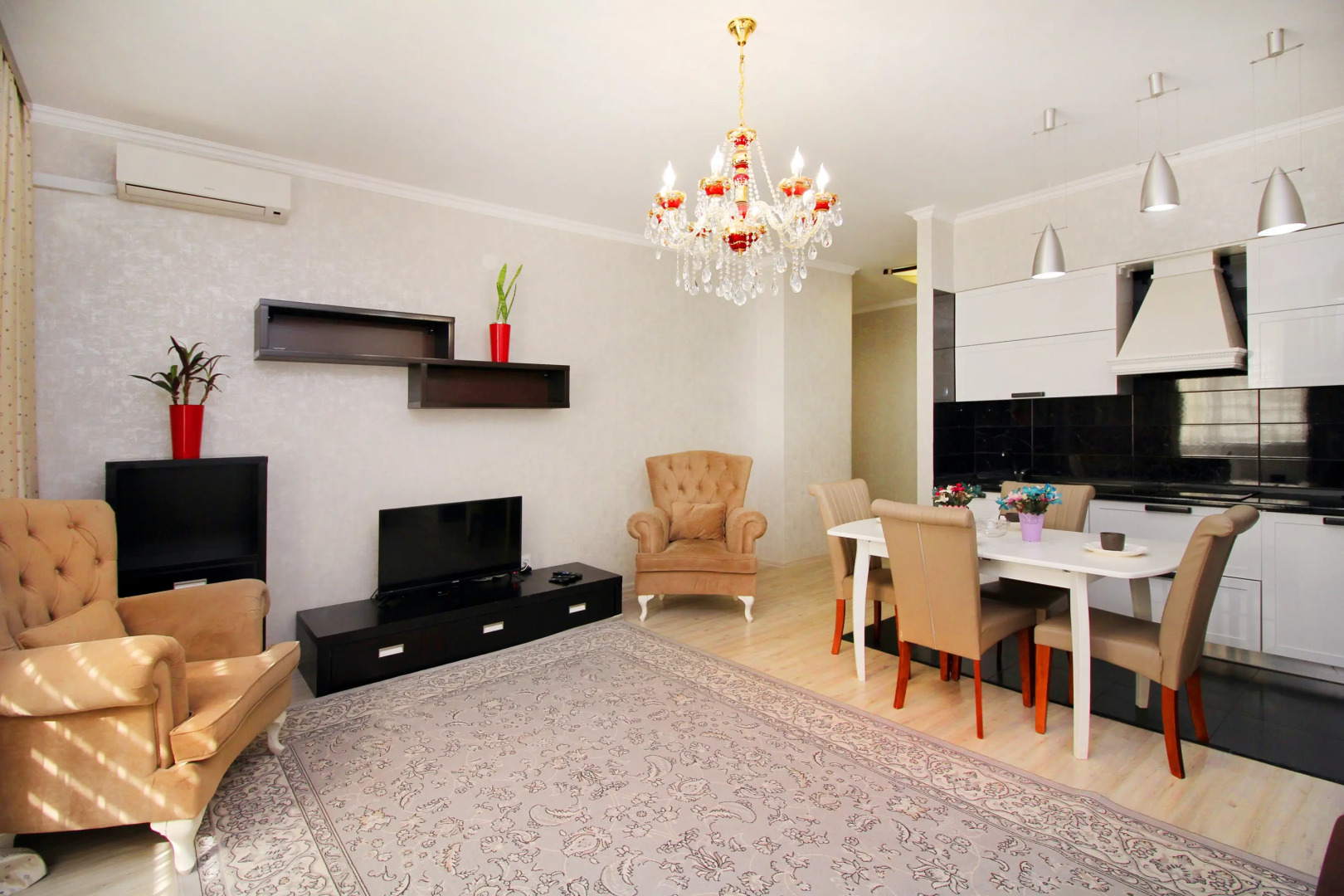 Апартаменты 91 Просторные в элитном районе