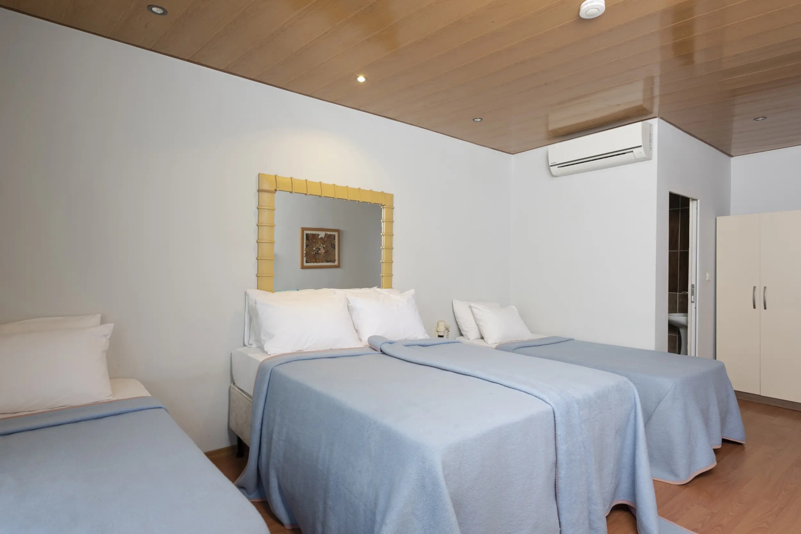 Nest Hotel