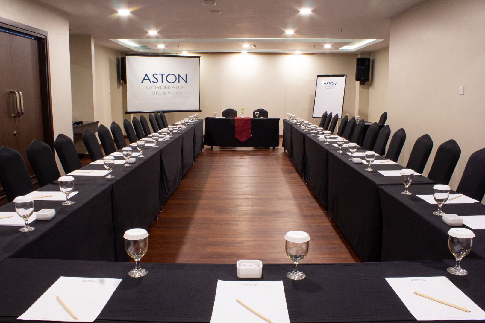 Отель Aston Gorontalo & Convention Center