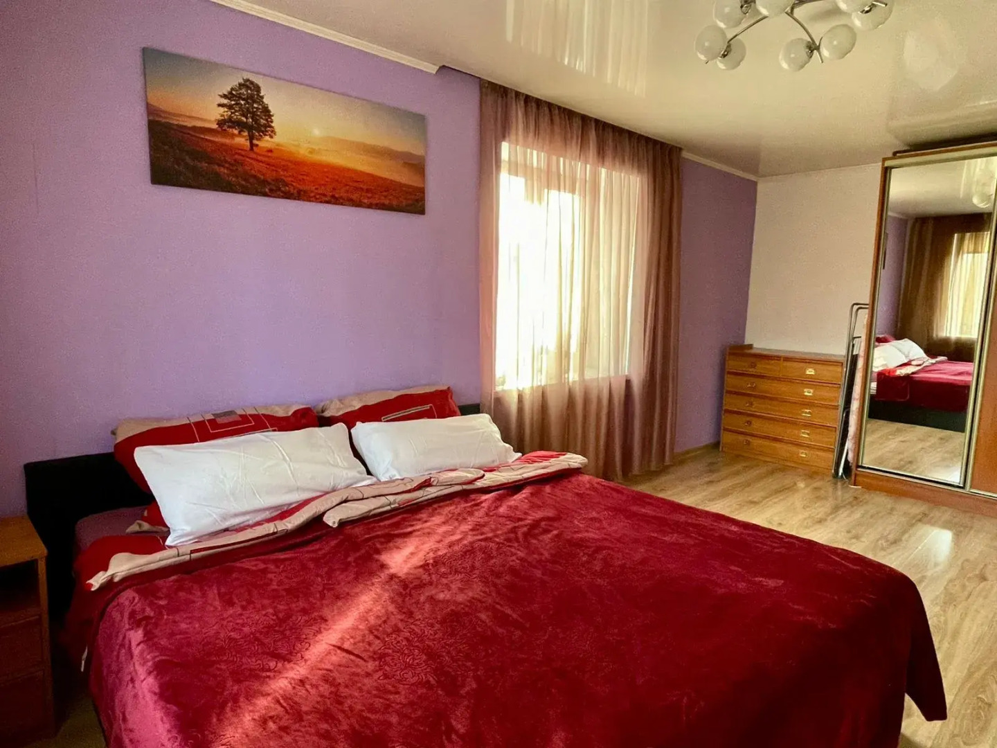 Квартира Цвета мак