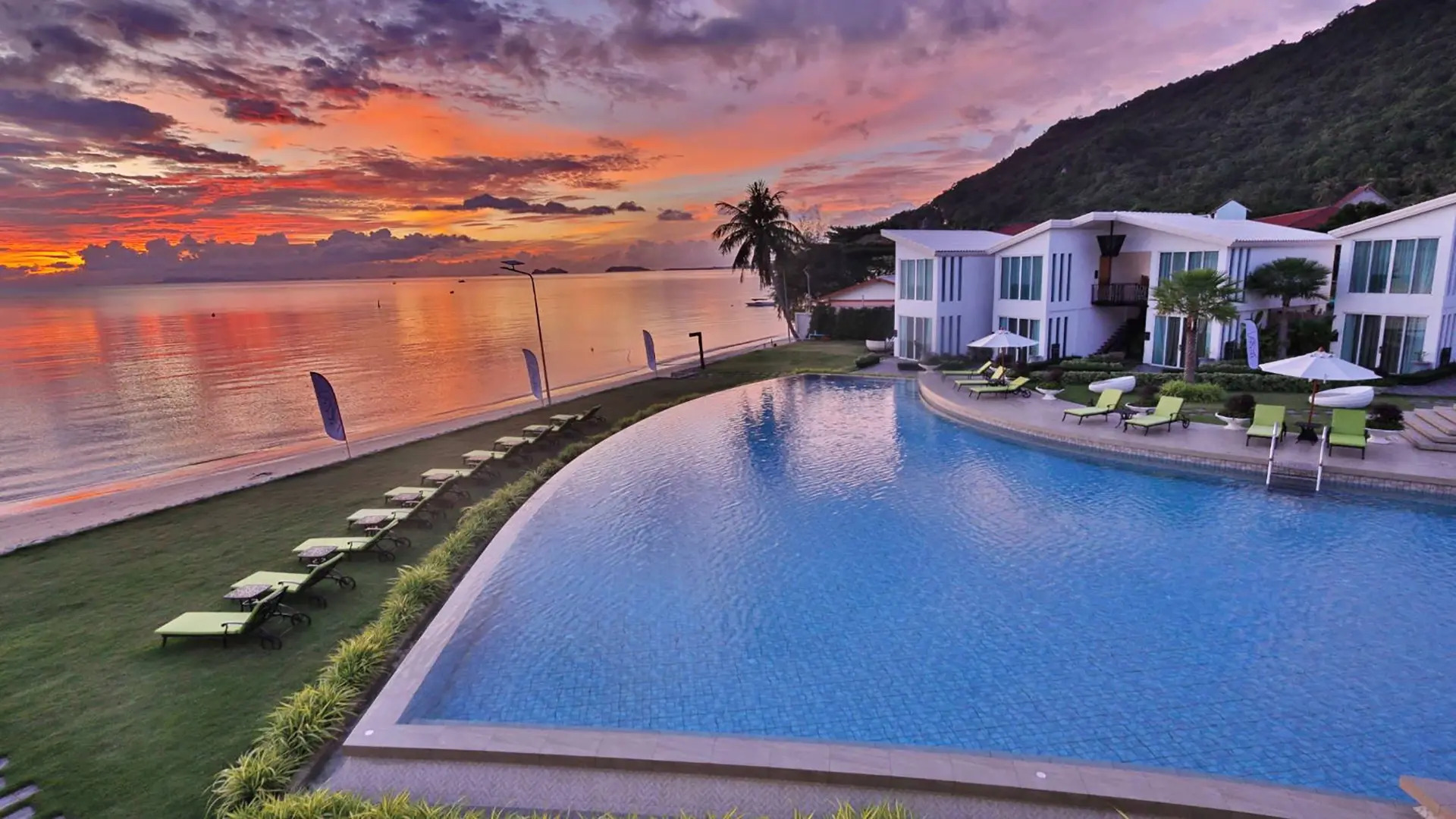 Отель Vannee Golden Sands Resort