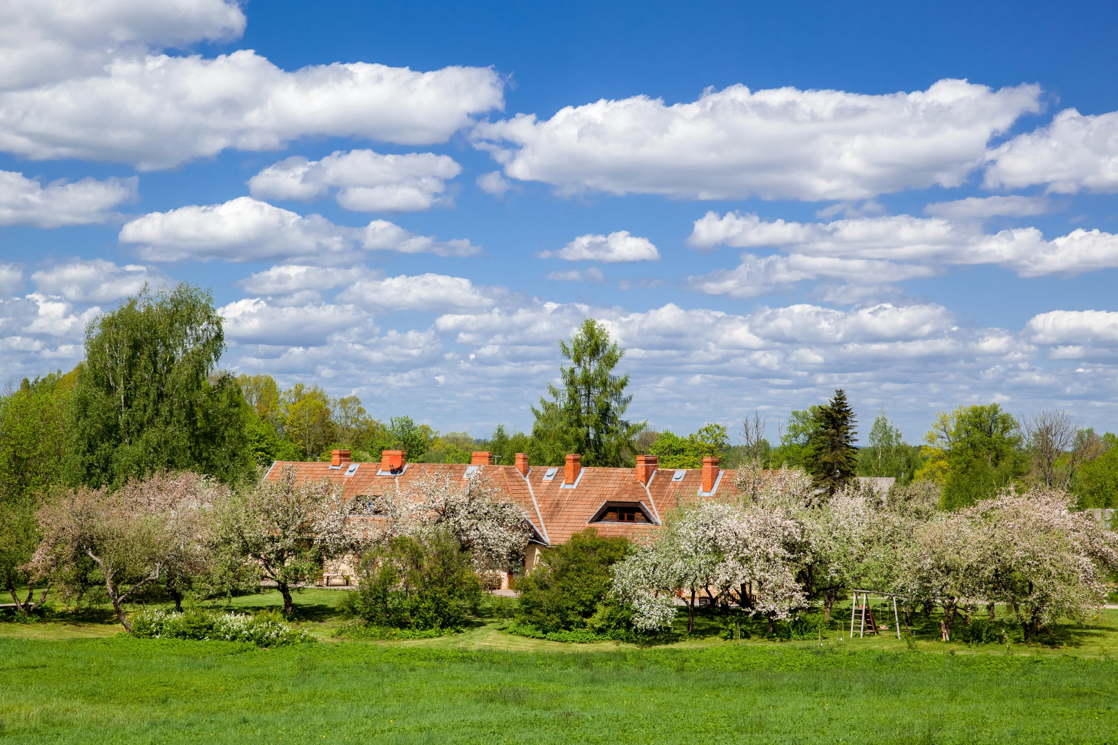 Отель Karlamuiza Country Hotel