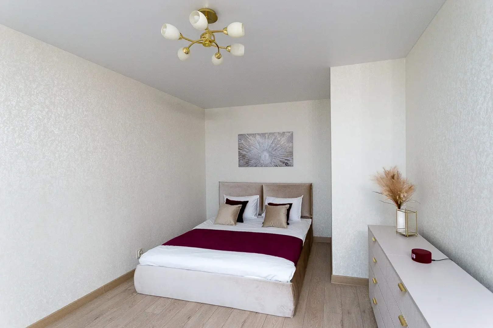 Квартира на Диктора Левитана 44