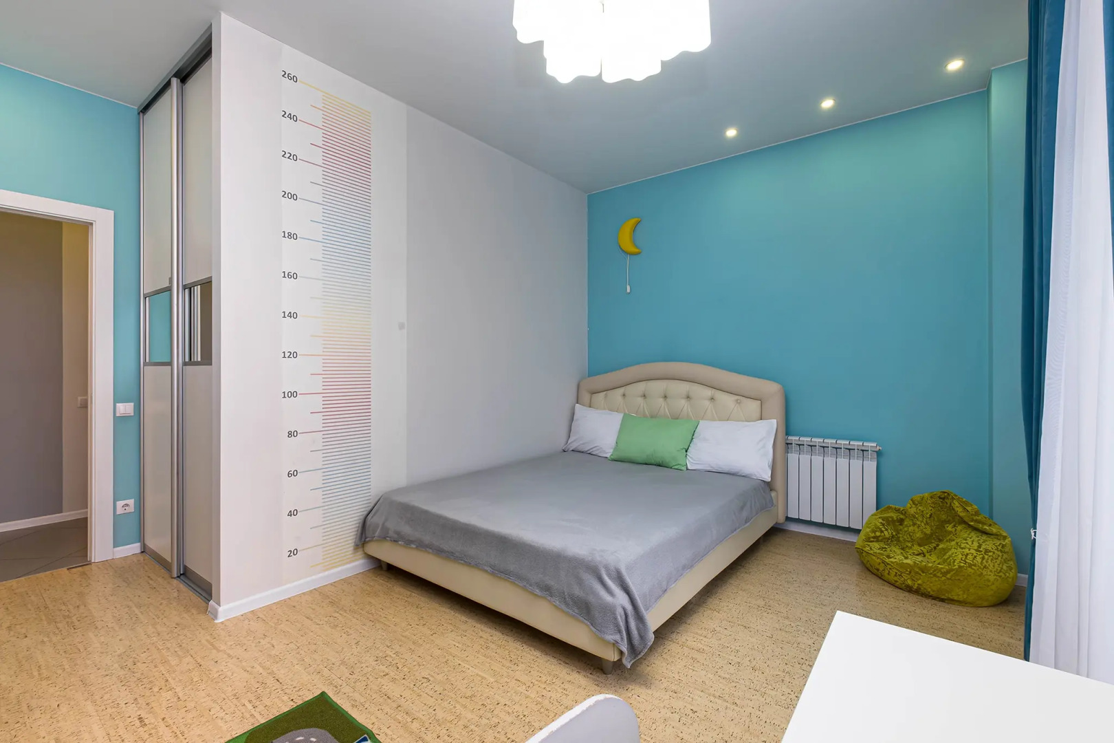 Квартира Семейная Трёхкомнатная с видом на Обь