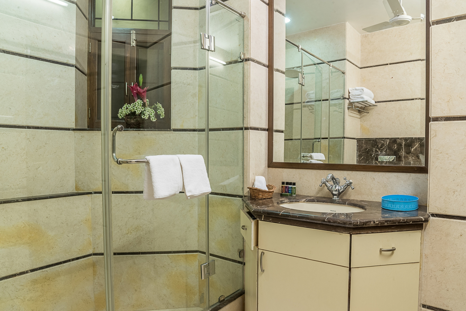 Отель The Almond Tree