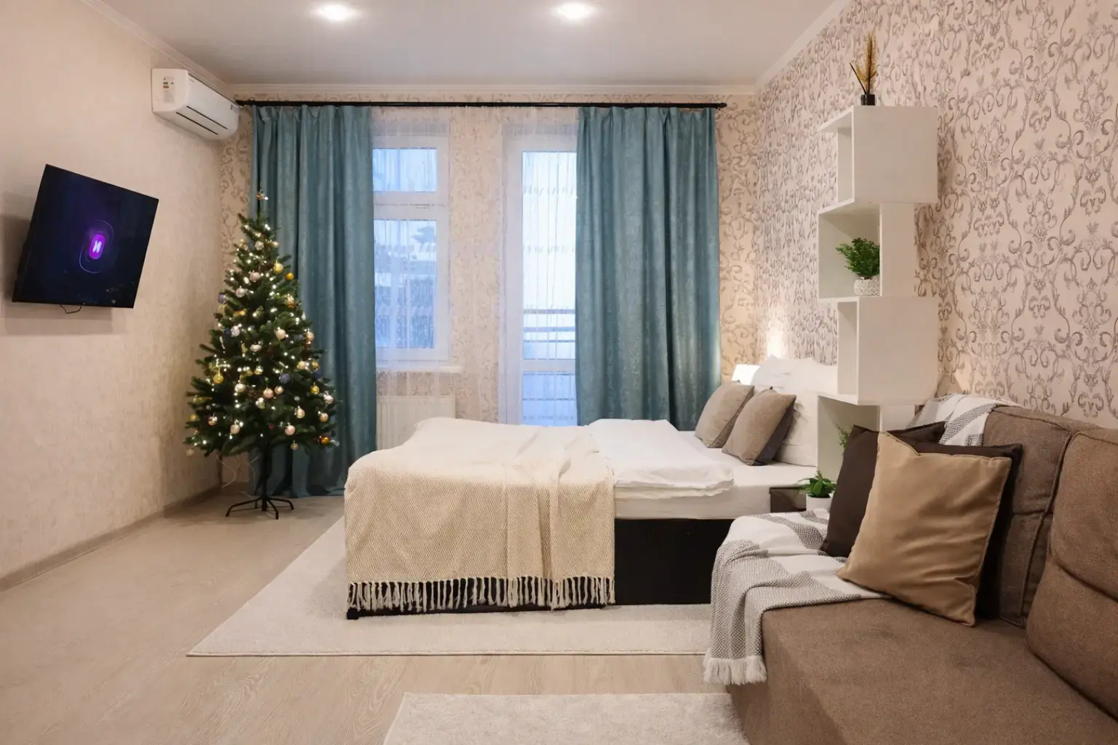 Квартира Студия с Выходом на Новую Набережную