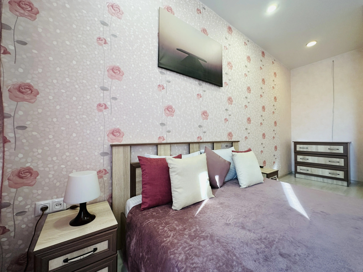 Квартира Nasutki38 Поцелуй Розы