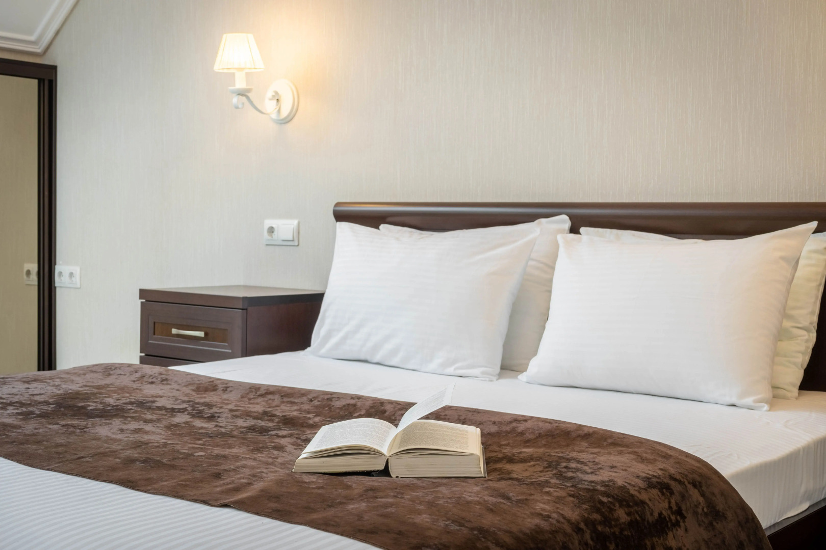 Квартира уникальная с двумя спальнями в 2х минутах от тц Мандарин