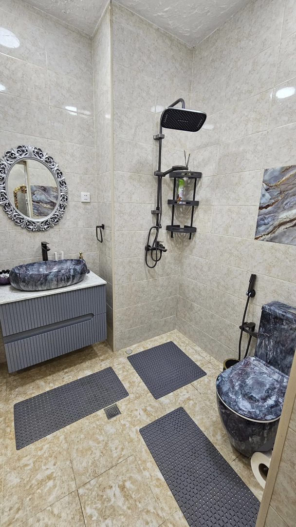 Apartments History 1870