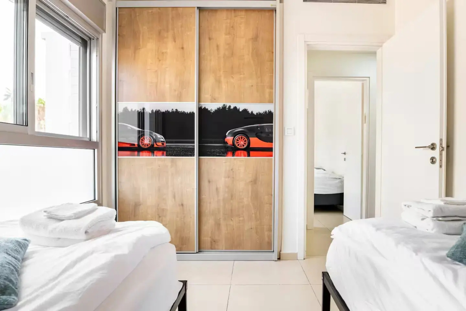 Квартира GW002 Gugel Waves Amazing Seaview & Garden Family Apartments