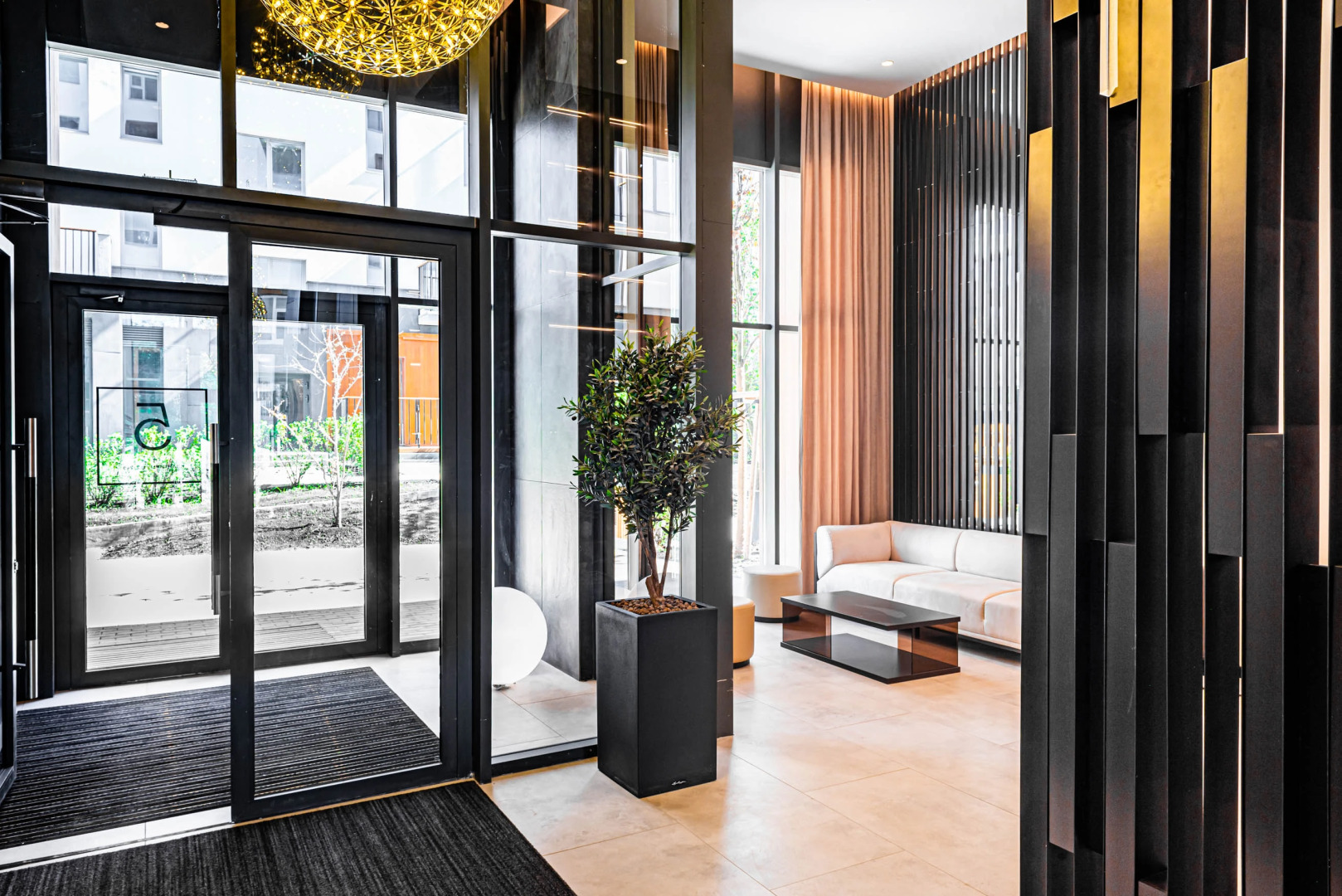 Евродвухкомнатные Апартаменты на Стачек 62