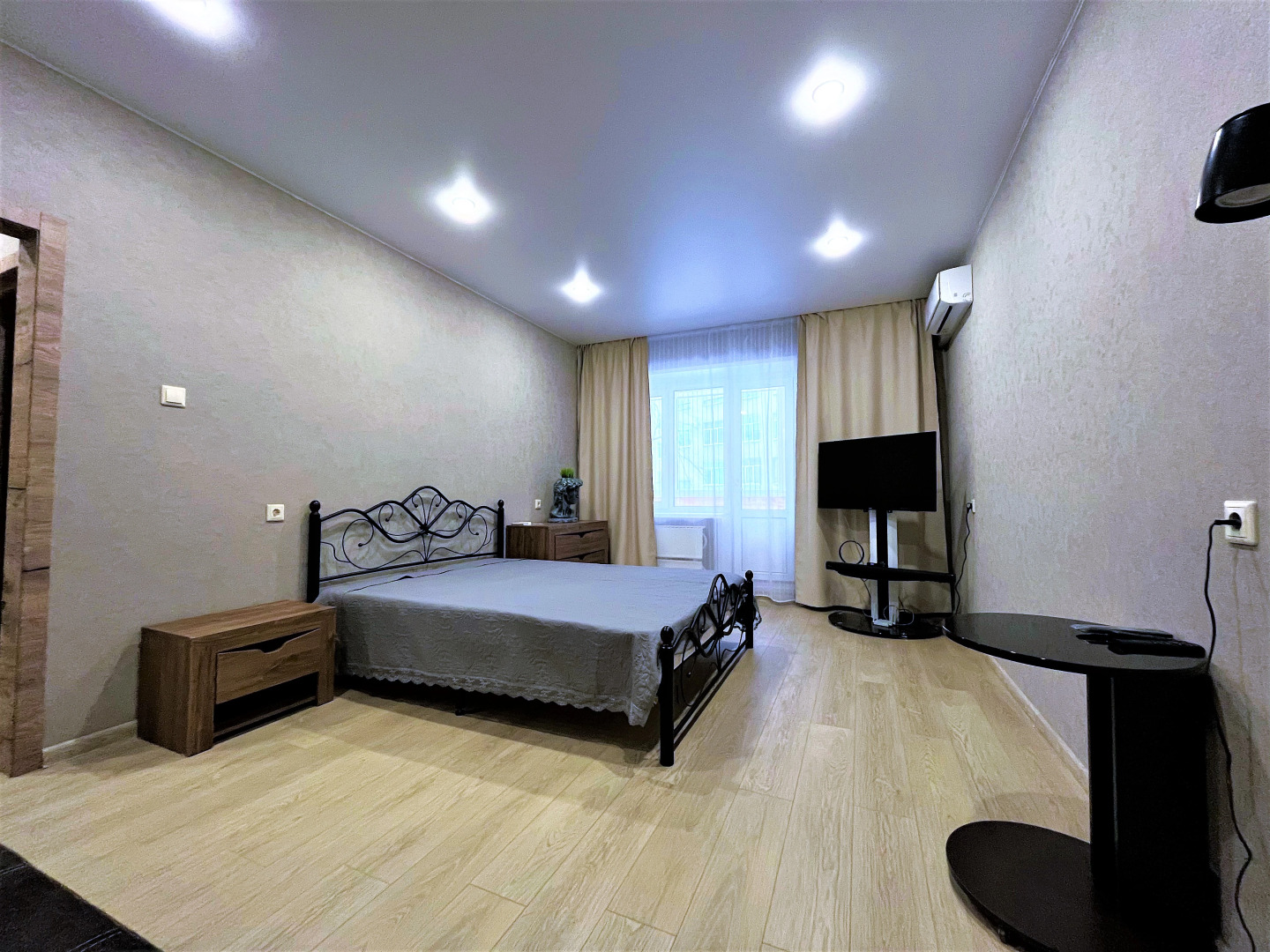 Апартаменты МЕГАПОЛИС улица Арсенальная 4А-107