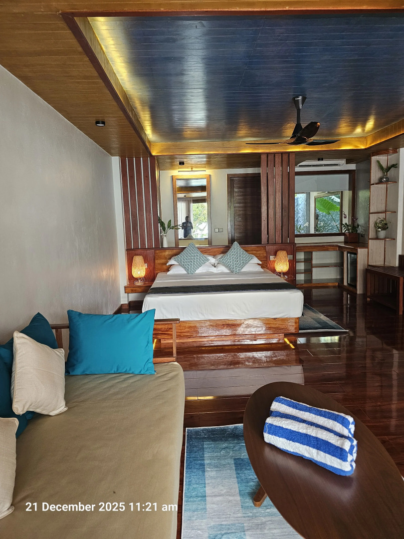 Отель Island Luxury Retreat Maalhos