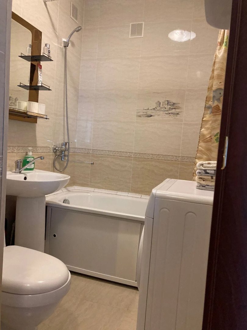 Квартира Проспект 100летия Владивостока 100А