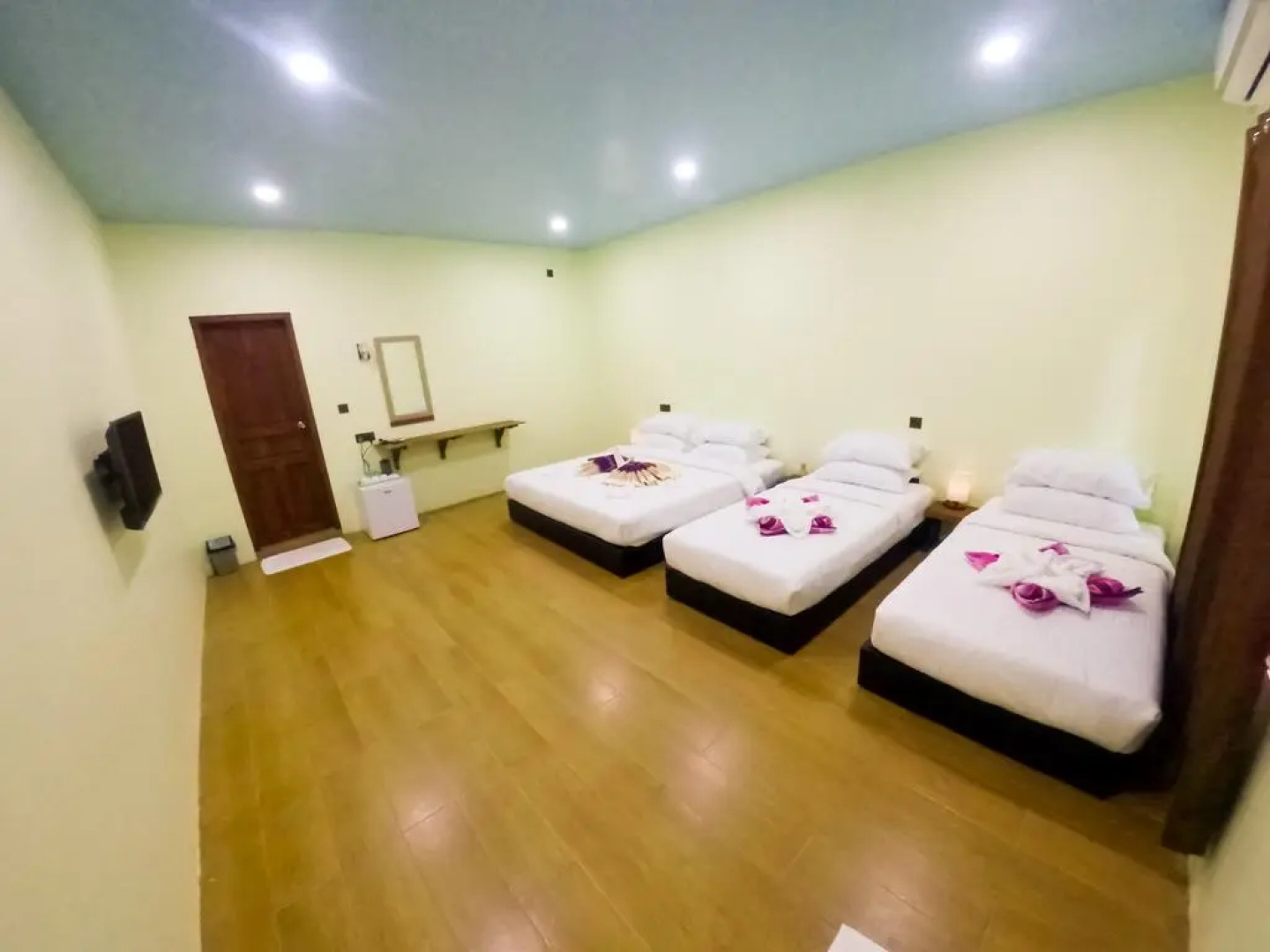 Отель Viluveli Beach Maldives