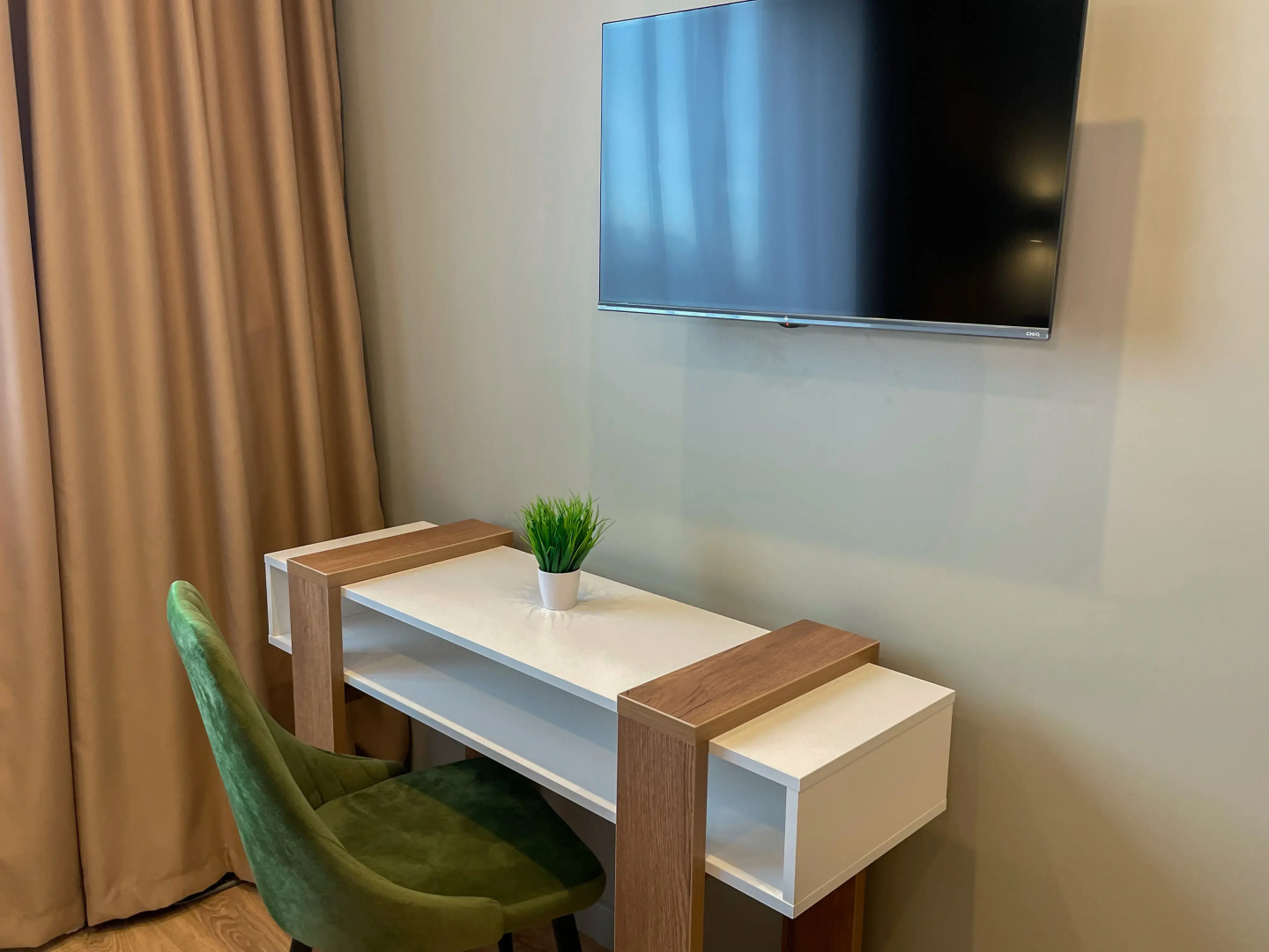 Квартира Dayker City Apartments студия возле метро Тропарево