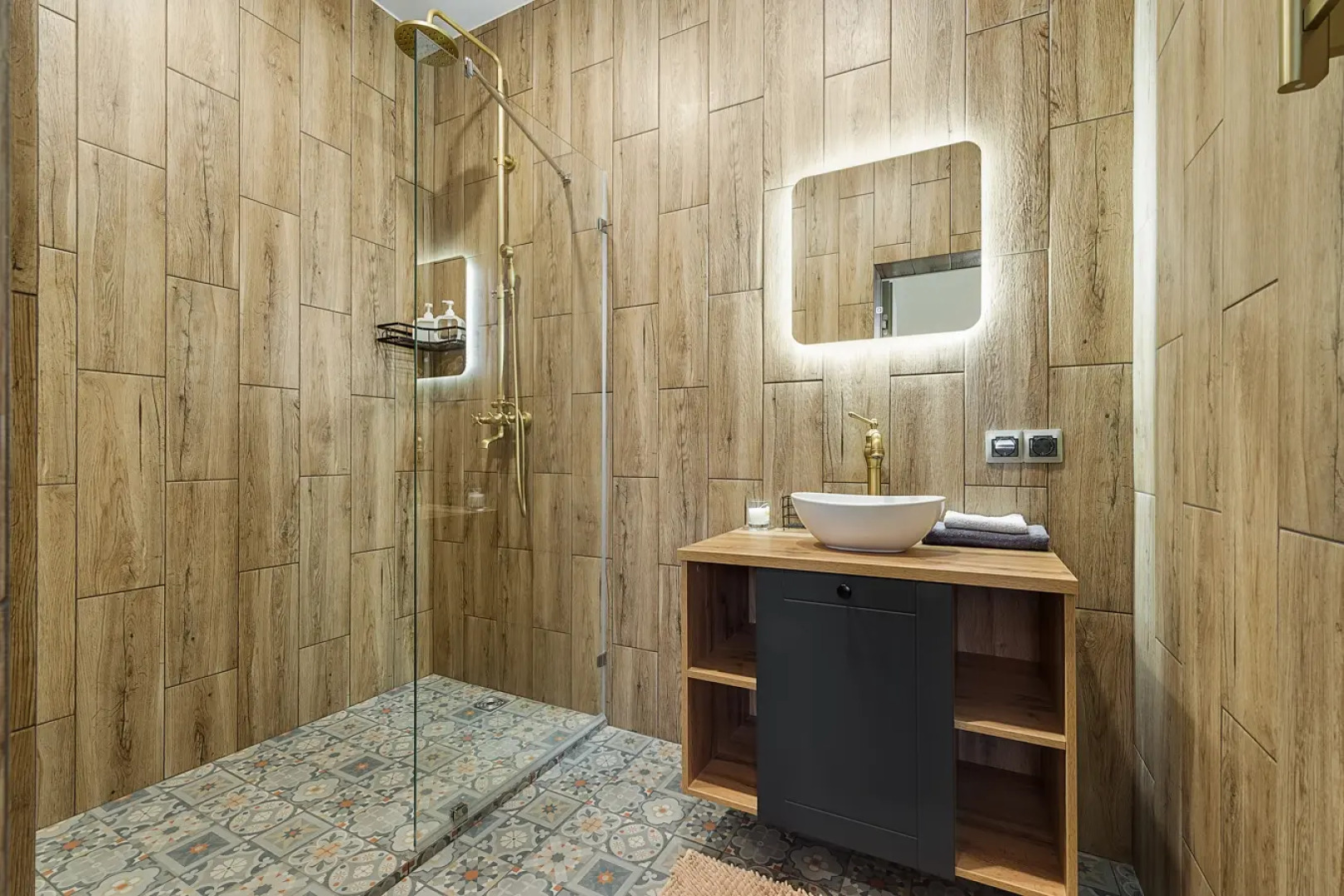 Частный дом Уютный Современный с Видом на Отрадное Озеро